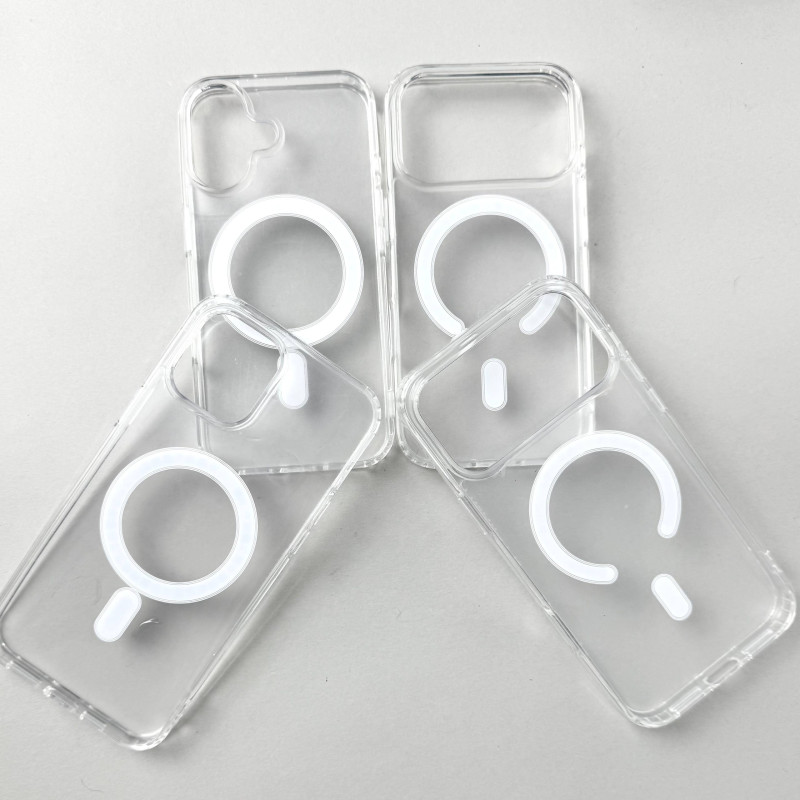 Чохол із магнітом MagSafe Clear Case для iPhone 17