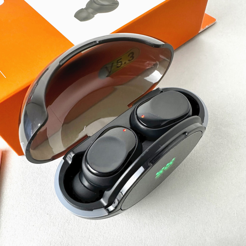 Беспроводные наушники Y80 series, EarBuds, Smart Case (Черные)